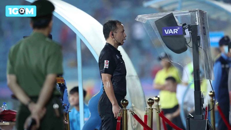 Bản cập nhật mới của VAR vẫn tập trung vào tình huống phạt đền