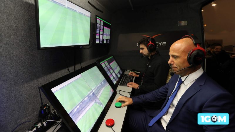 Luật VAR mới nhất của IFAB tác động đến chiến thuật của các đội bóng